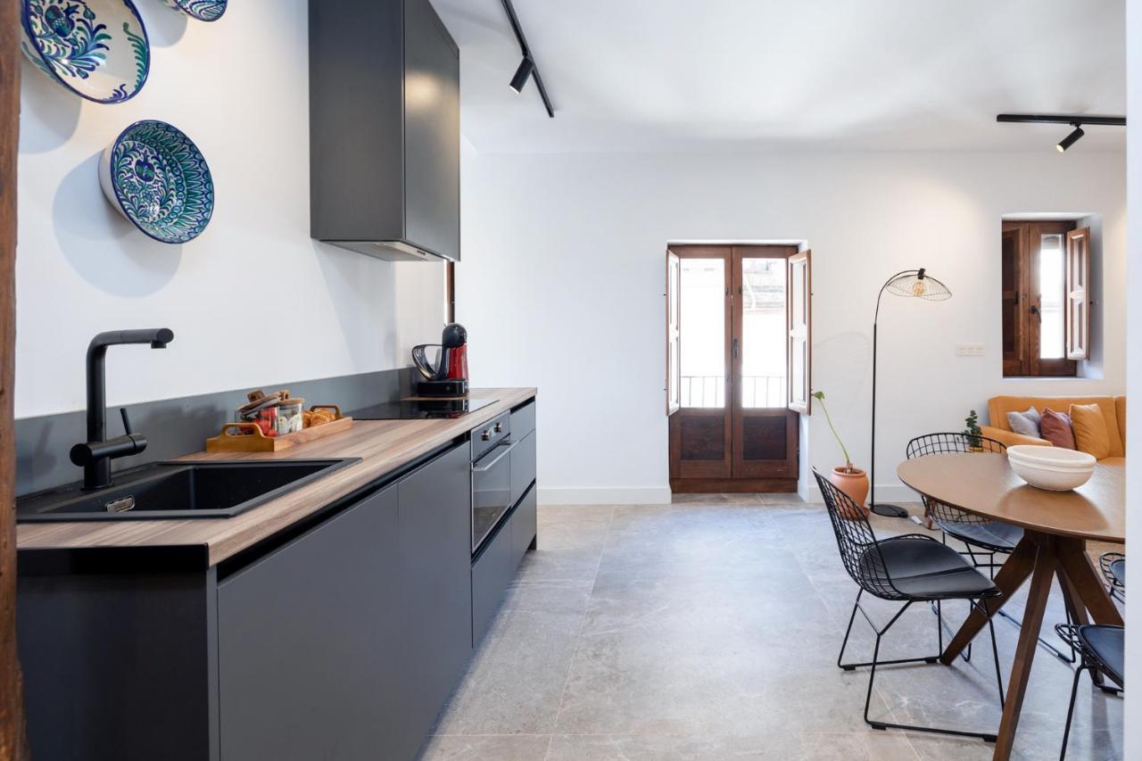 Apartamentos Realejo - Diseno, Confort Y Encanto En El Centro Historico De Granada — Fotos 3